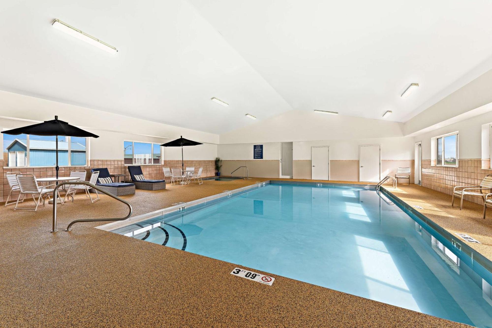Best Western Vermillion Inn Экстерьер фото