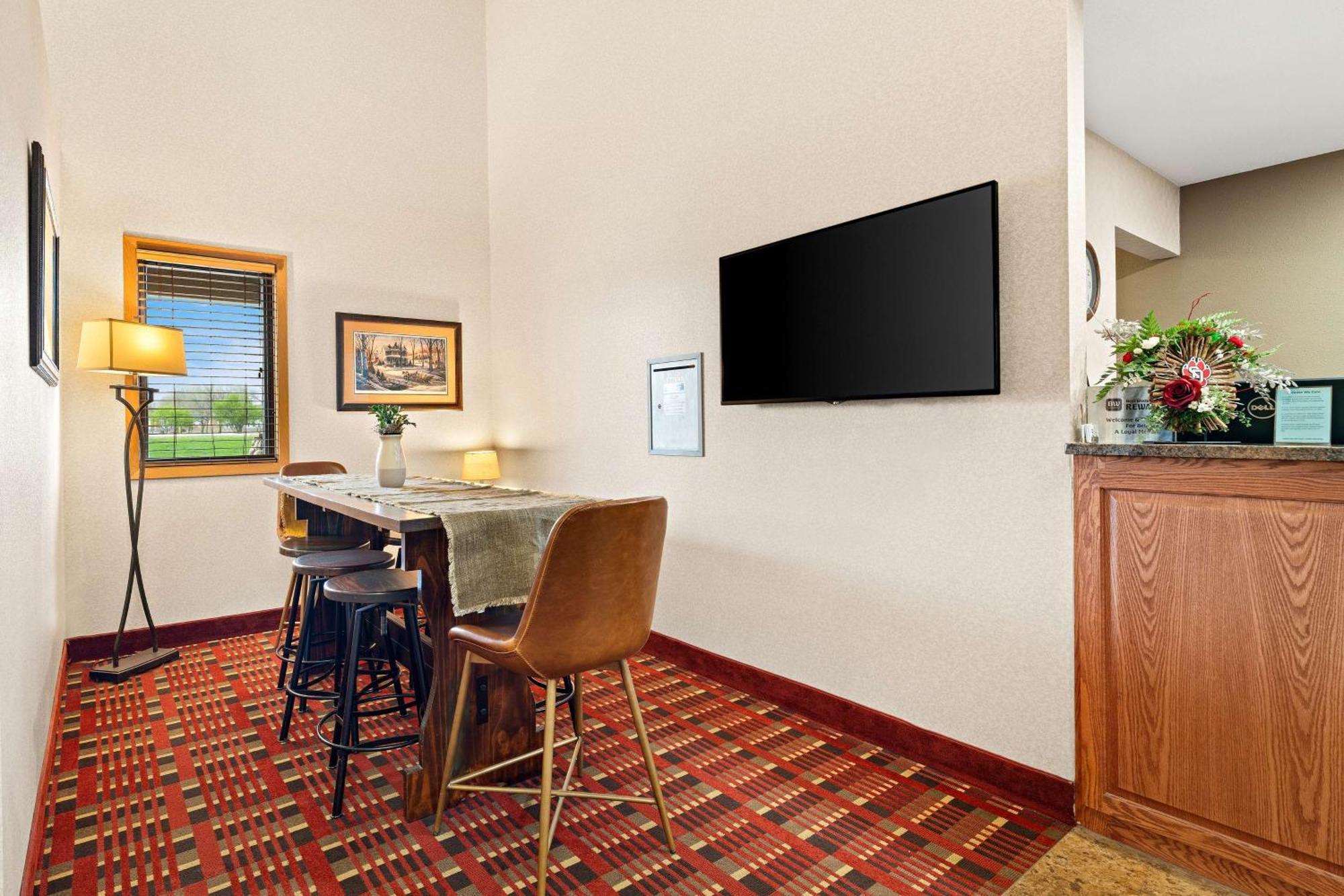 Best Western Vermillion Inn Экстерьер фото