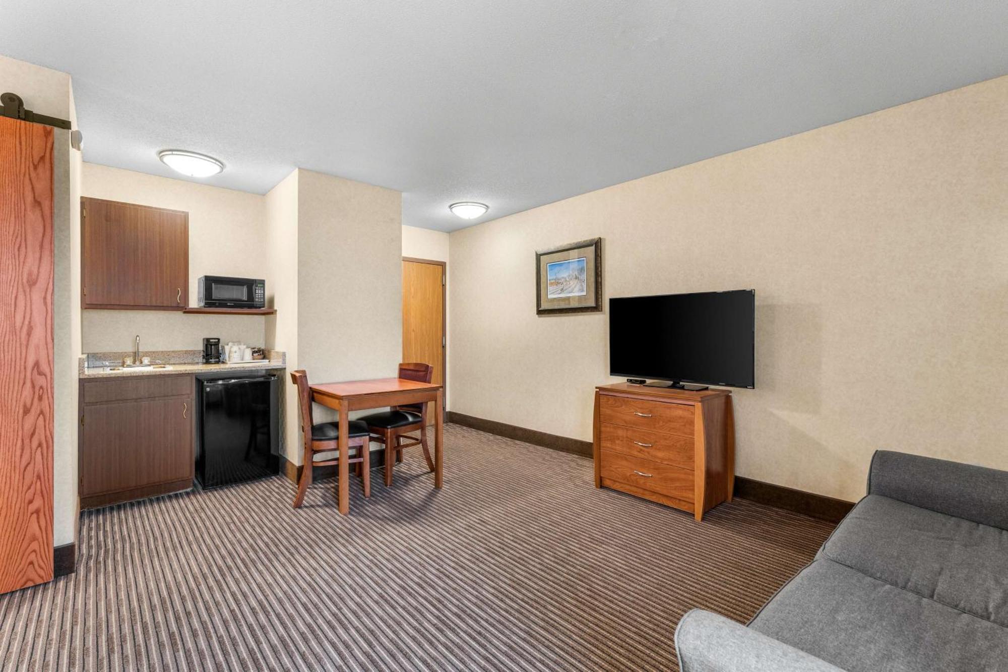 Best Western Vermillion Inn Экстерьер фото