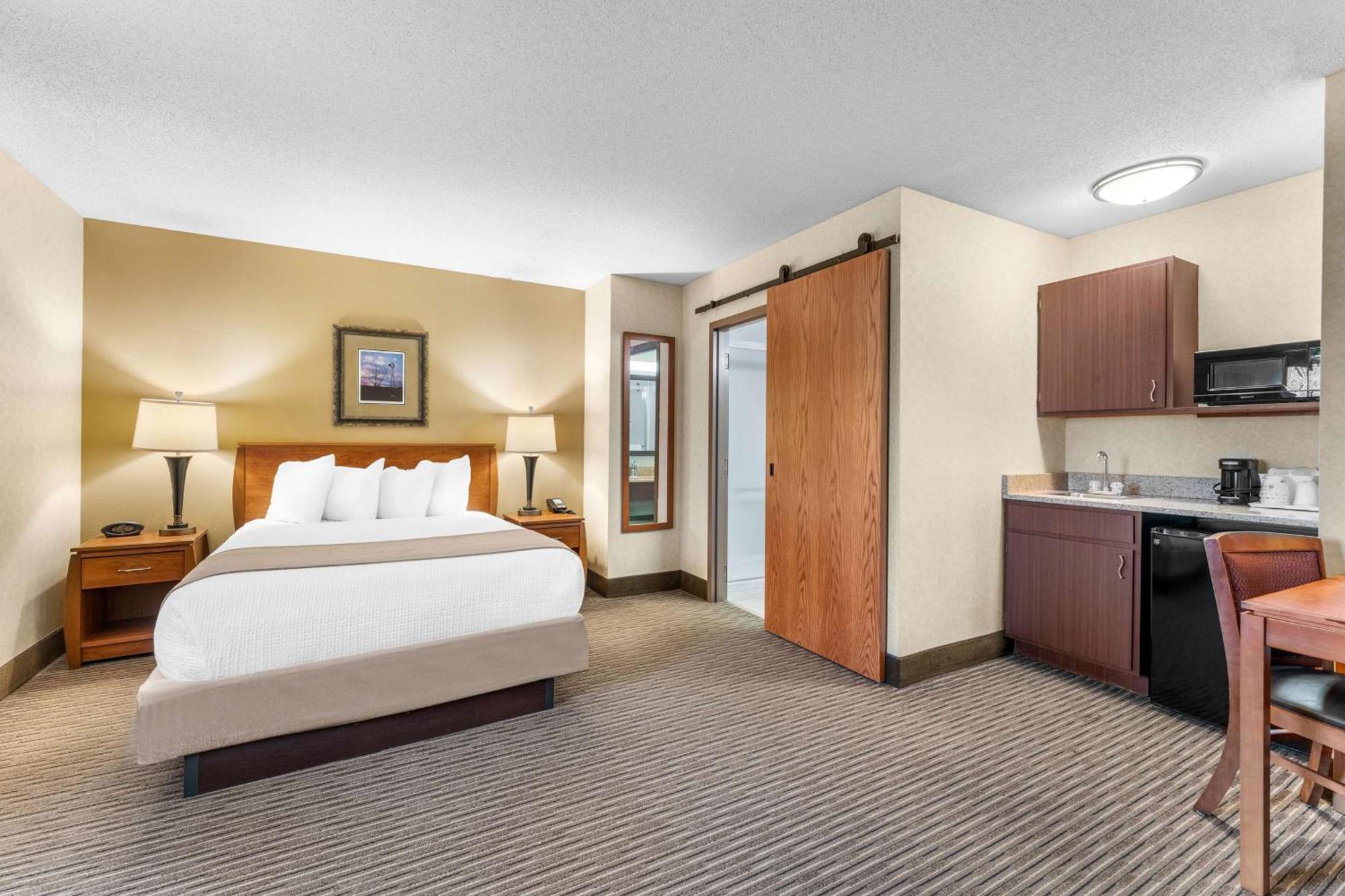 Best Western Vermillion Inn Экстерьер фото