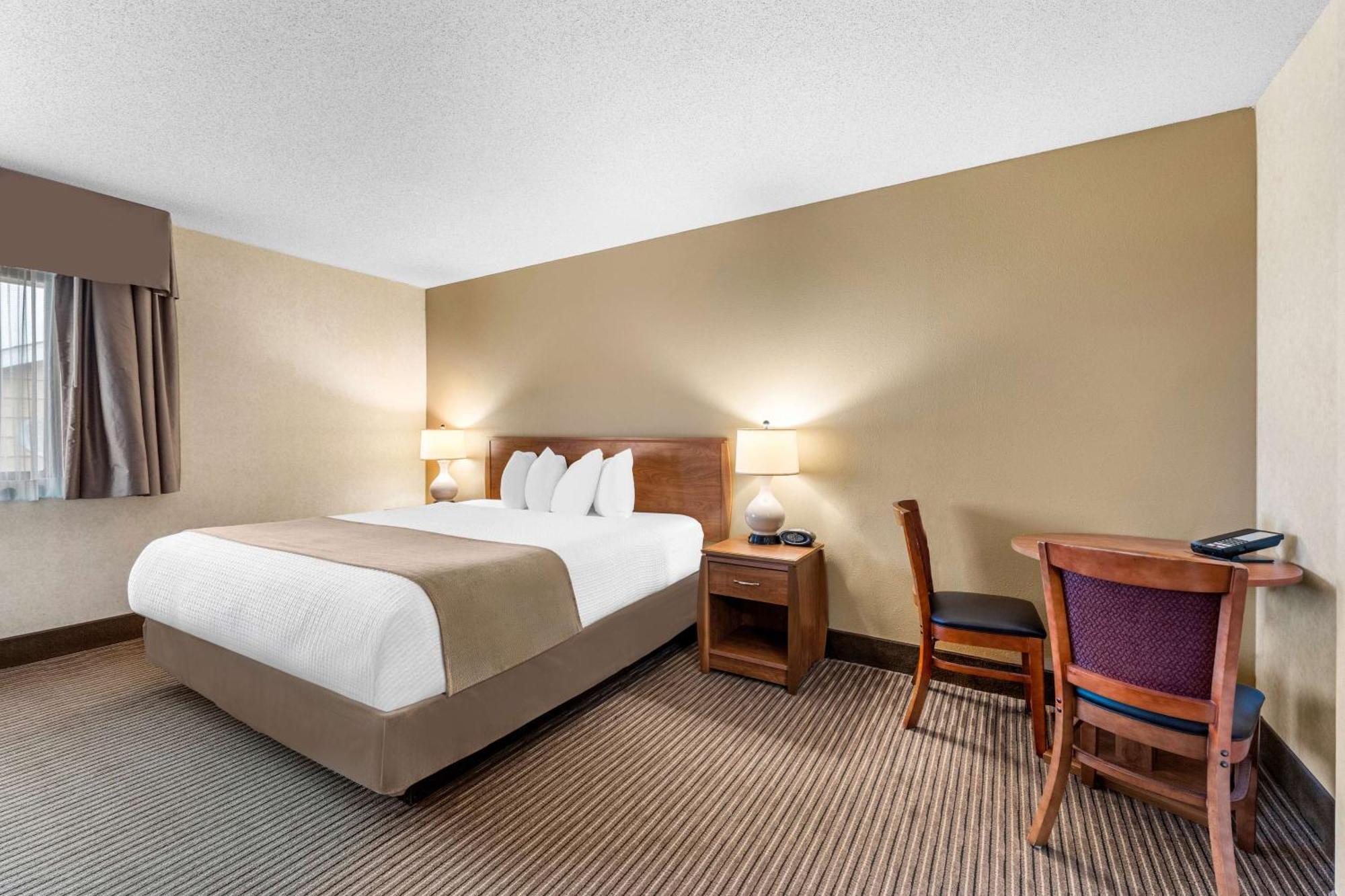 Best Western Vermillion Inn Экстерьер фото